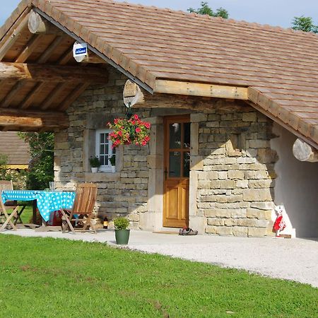 Gite Chez Karine Et Roland Le Fied Esterno foto